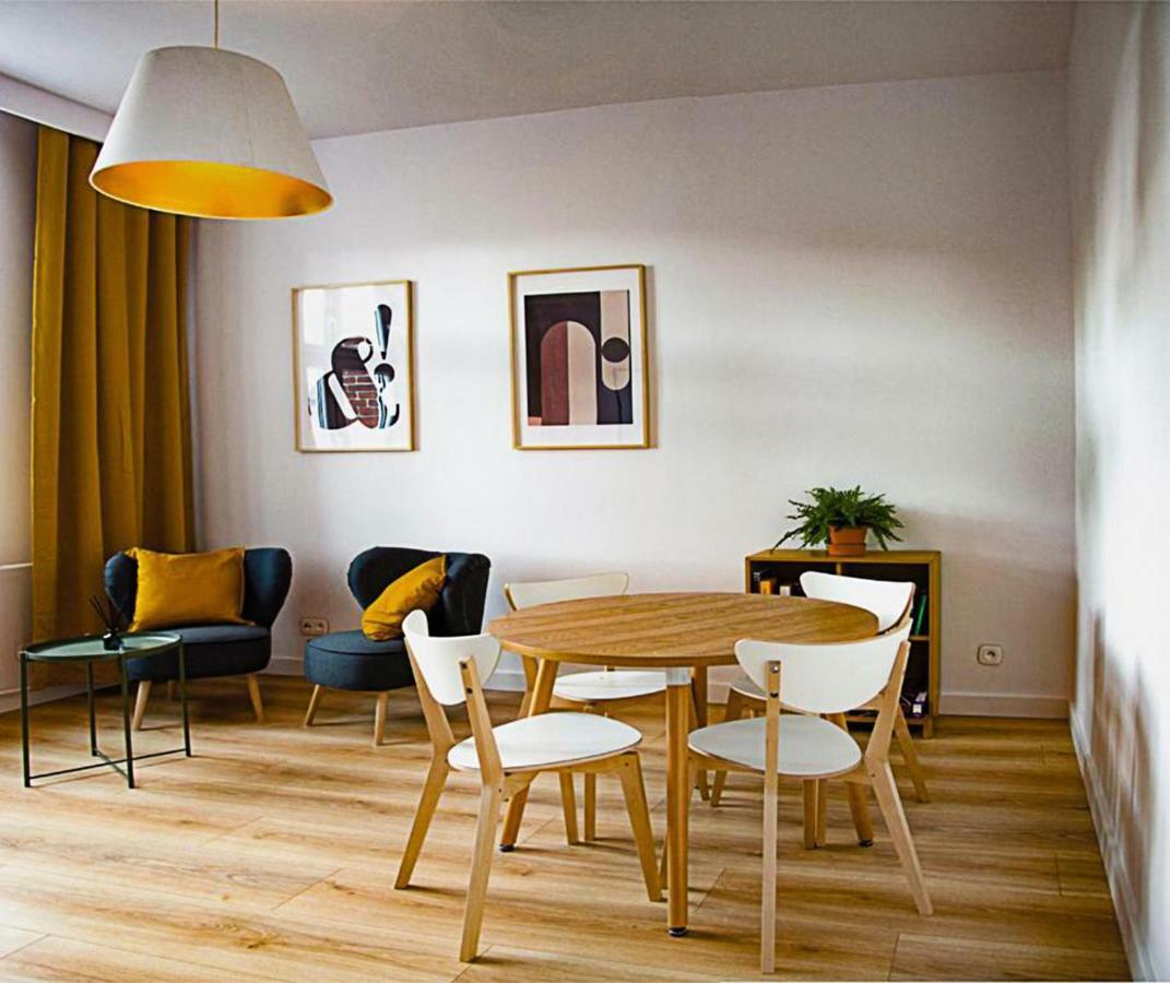 גדנסק Centrally Located Island Apartment מראה חיצוני תמונה